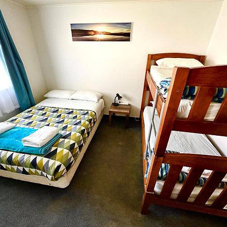 Happy Apple Backpackers Hostel Motueka Ruang foto